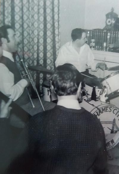 Les Handscome Jerry Withers and Ken Smart